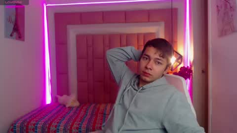 GEORGE online show from December 10, 9:01 am