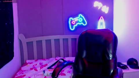 GEORGE online show from December 27, 9:39 am