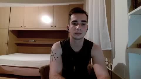 Snapshot of georgeyuno chatting on December 18, 12:54 am George Yuno online show from December 18, 12:54 am