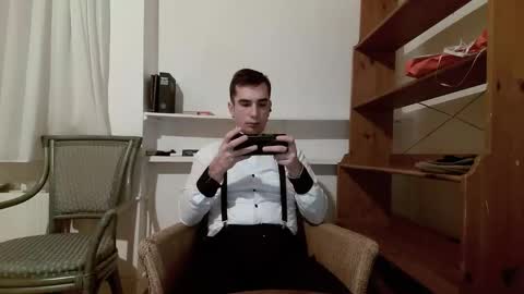 Snapshot of georgeyuno chatting on December 21, 11:24 pm George Yuno online show from December 21, 11:24 pm