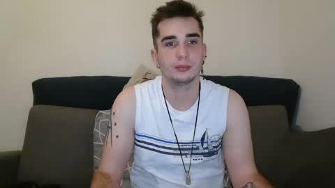 Snapshot of georgeyuno chatting on January 12, 11:04 pm George Yuno online show from January 12, 11:04 pm