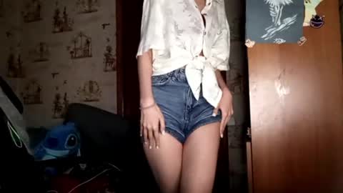 Ellie online show from May 26, 4:47 pm