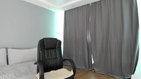 Snapshot of georginaroads chatting on February 22, 1:35 pm GeorginaRoads online show from February 22, 1:35 pm