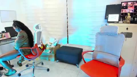 Snapshot of geralfernandez chatting on May 2, 5:40 pm geralfernandez online show from May 2, 5:40 pm