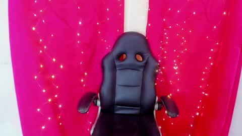 Snapshot of gerar_santos chatting on December 14, 6:12 pm Gerar online show from December 14, 6:12 pm