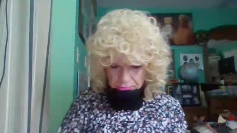Snapshot of gericd1166 chatting on March 16, 5:39 pm geriCD420 online show from March 16, 5:39 pm