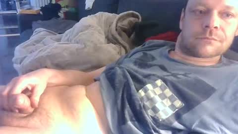 German33FFM1 online show from March 12, 7:13 am