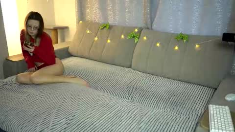 Jean and Isa couple Van online show from December 23, 6:11 am