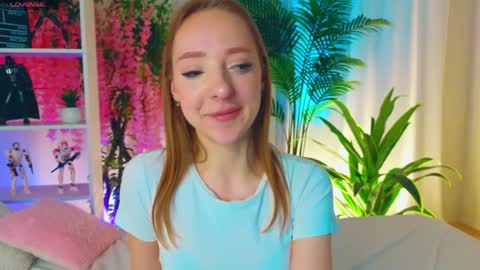 Snapshot of gertrudewilsom chatting on March 27, 7:03 am Gertrude online show from March 27, 7:03 am