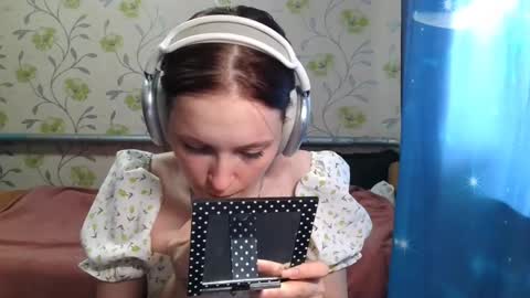 Anna online show from May 24, 9:03 am