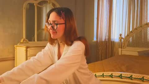 Kristy online show from May 6, 1:49 pm