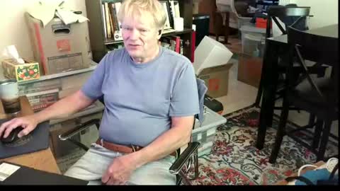Snapshot of gethyn chatting on August 7, 7:05 pm Gethyn online show from August 7, 7:05 pm