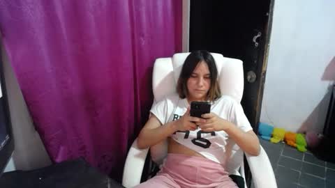 Snapshot of ggemas chatting on December 18, 2:12 pm ggemas online show from December 18, 2:12 pm