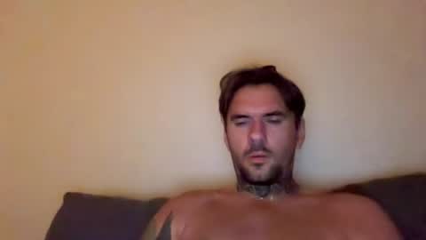 gggircis online show from July 28, 1:34 am