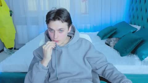 Alex online show from October 10, 10:47 am