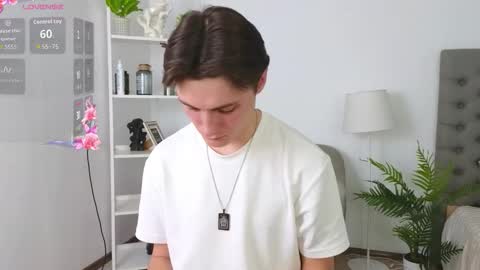 Alex online show from October 19, 9:21 am