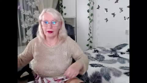 Ghertrudequeen online show from March 16, 4:40 am