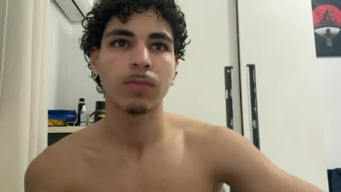 ghilassss online show from March 14, 12:17 am