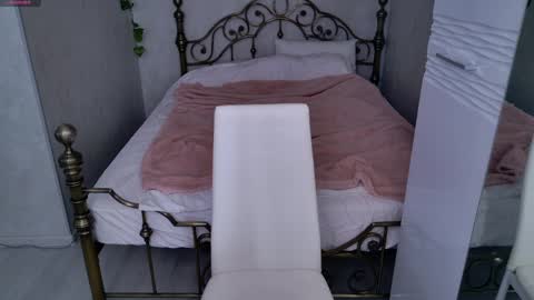 violeta online show from April 10, 5:01 am