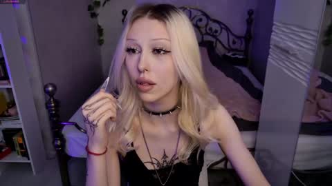 violeta online show from April 13, 11:59 am