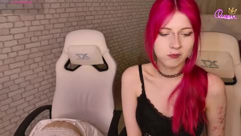 Snapshot of ghostrebell chatting on May 28, 2:25 pm Alice and Michelle online show from May 28, 2:25 pm