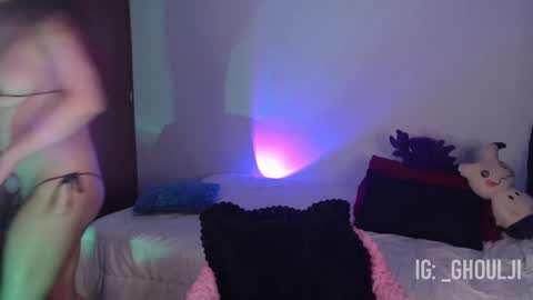 Snapshot of ghoulji chatting on February 23, 12:08 am Annie   Im going to be offline from 29nov to 3dec online show from February 23, 12:08 am