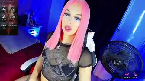 Snapshot of gia21xxx chatting on June 21, 7:22 am Gia Ferrara online show from June 21, 7:22 am