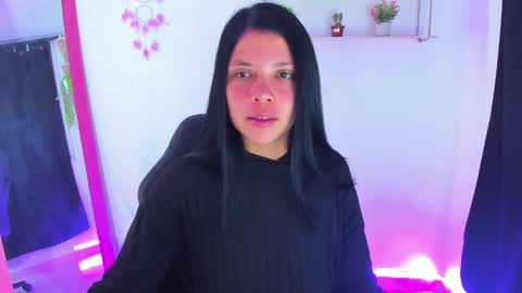 giaaaa   online show from April 13, 2:28 am