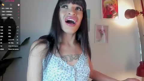 Gia  Please help me with your thumbs up its important   online show from July 22, 12:08 pm