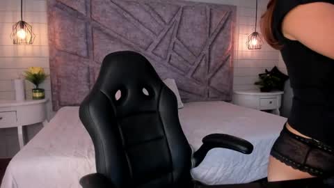 Gia online show from May 14, 1:51 pm