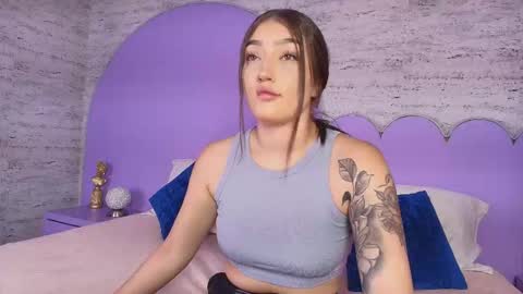 Snapshot of giaa_ross chatting on March 14, 7:41 pm Gia online show from March 14, 7:41 pm