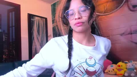 giaa rossi online show from April 17, 2:09 pm