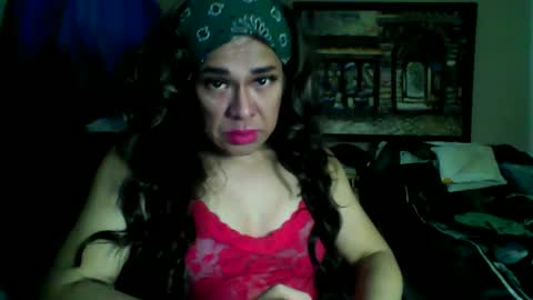 Snapshot of giacarrera143 chatting on December 9, 3:18 am Asian Delight Gia online show from December 9, 3:18 am