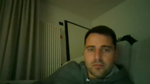 giacomo9669 online show from December 14, 3:47 pm