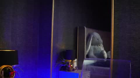  Gia  online show from April 8, 8:42 pm