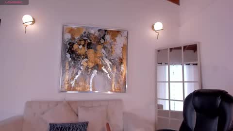 Gia Ferrera online show from December 19, 7:10 pm