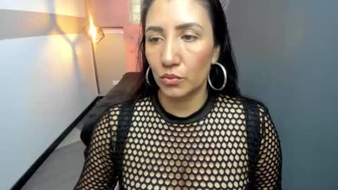 G I A  FOX online show from February 11, 1:30 pm