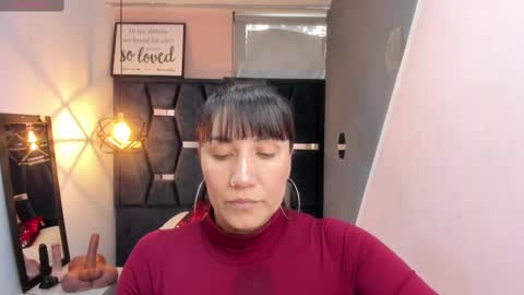 G I A  FOX online show from September 18, 1:13 pm