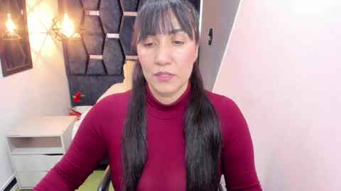 G I A  FOX online show from December 18, 1:39 pm