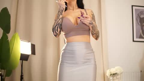 giainked online show from March 25, 11:00 pm