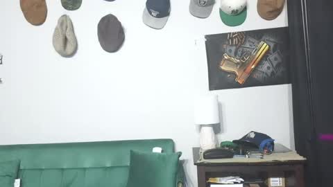 Snapshot of gifted_bucknasty chatting on July 29, 11:36 pm Gifted online show from July 29, 11:36 pm