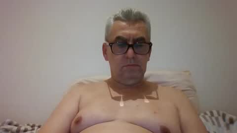 gigi1970 online show from December 2, 6:32 pm