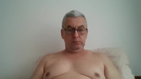 gigi1970 online show from March 29, 8:58 am