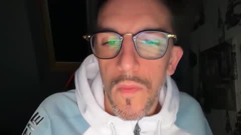 Gigi online show from March 14, 4:18 am