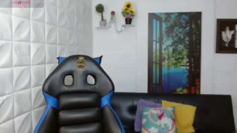 Gigi 3 online show from May 9, 9:47 am