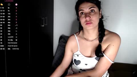 Gigi online show from November 23, 3:12 pm