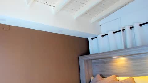 gigi wilden online show from February 4, 11:16 am