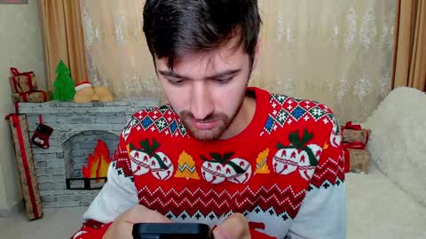 Snapshot of gilbertogonzales chatting on December 14, 7:51 am gilbertogonzales online show from December 14, 7:51 am