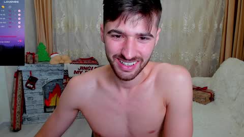 Snapshot of gilbertogonzales chatting on December 25, 8:28 pm gilbertogonzales online show from December 25, 8:28 pm