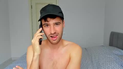 Snapshot of gilbertogonzales chatting on September 18, 9:33 am gilbertogonzales online show from September 18, 9:33 am